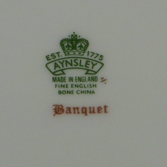 rare beautiful large bone china  oval serving platter. Aynsley UK Banquet - Picture 9 of 9
